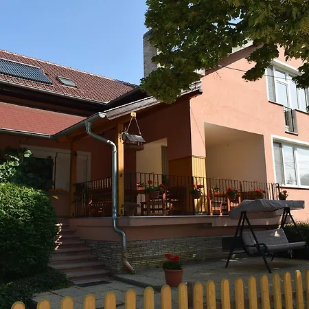 Vendégház Ujvári Vendégszobák Fertőd